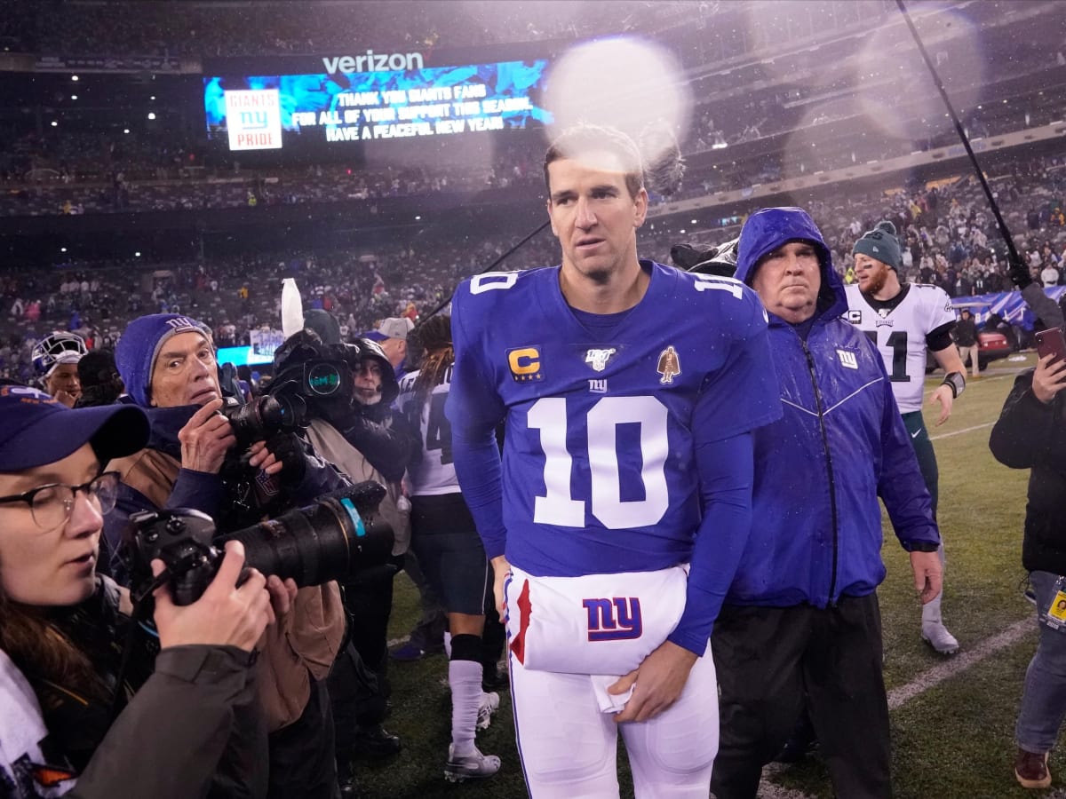 Eli Manning takes place in Giants Ring of Honor