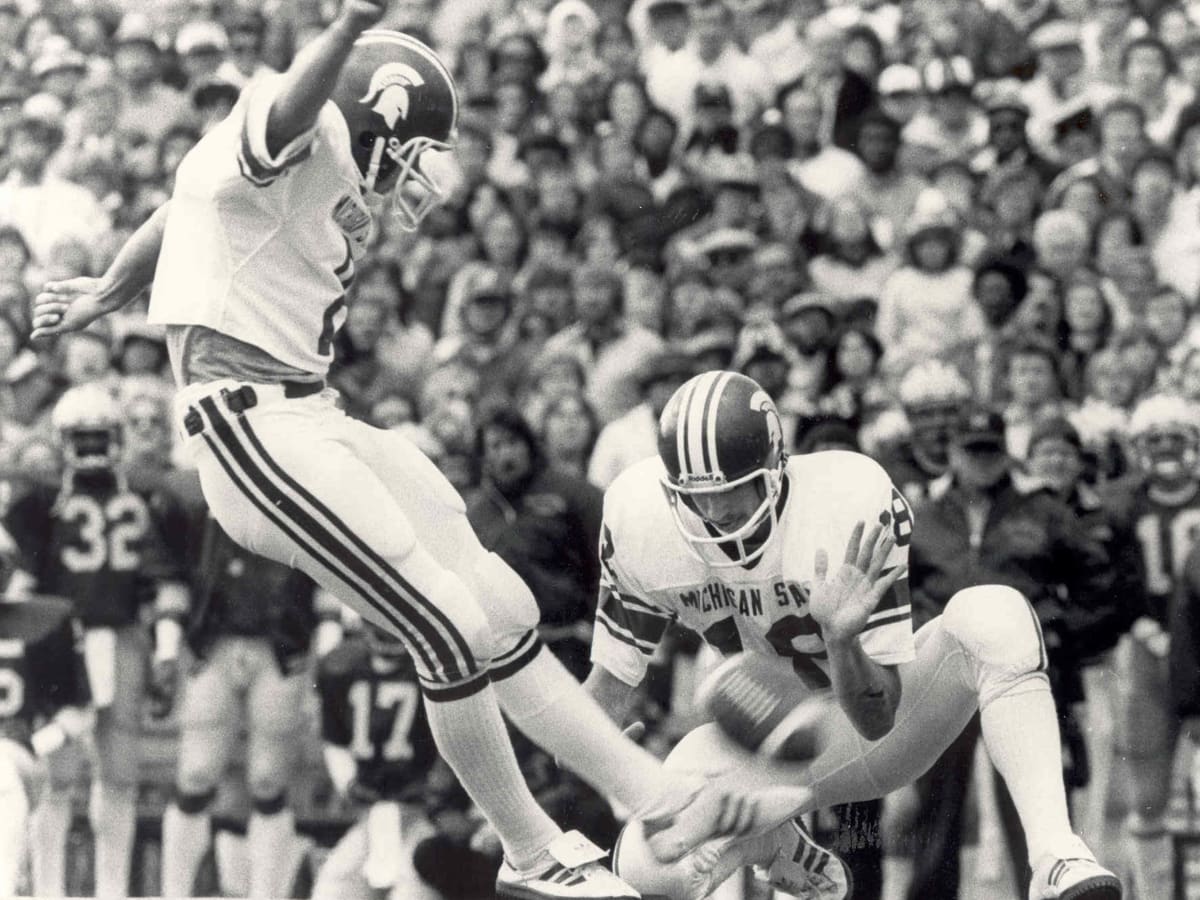 College Football Hall of Fame Ballot Features Former Spartan All-American  Flozell Adams and Former Coach Darryl Rogers - Michigan State University  Athletics