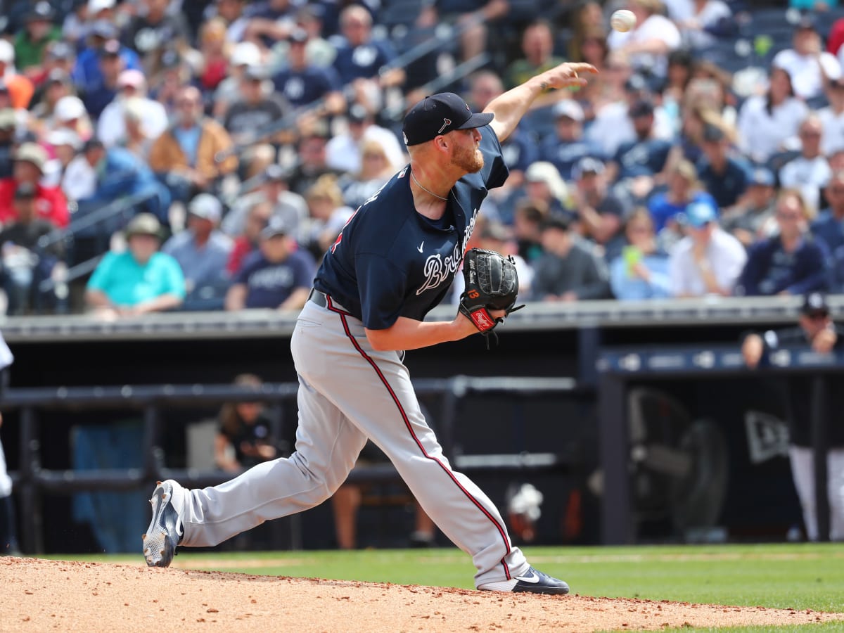 What should the Atlanta Braves do with Will Smith at the deadline?