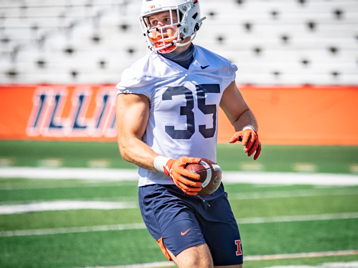 Illinois Football: 6 Illini make Pro Football Focus preseason All-Big Ten