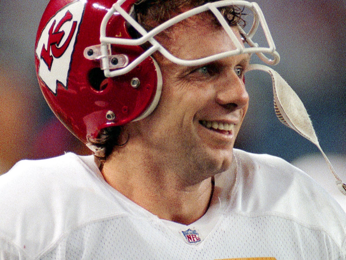 What Tom Brady can Learn from Joe Montana's Time With the Chiefs - Sports  Illustrated