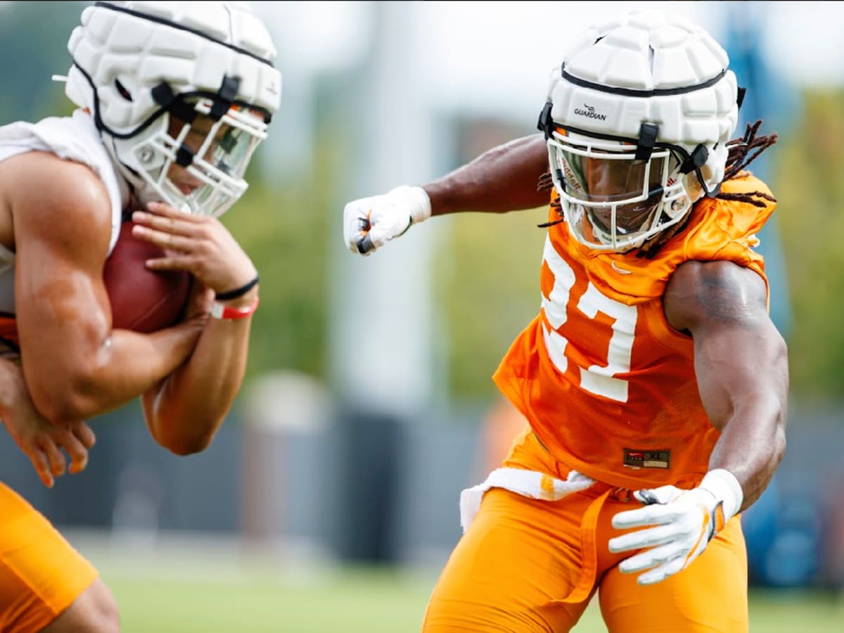 Tennessee football: UT Vols use Guardian helmet covers