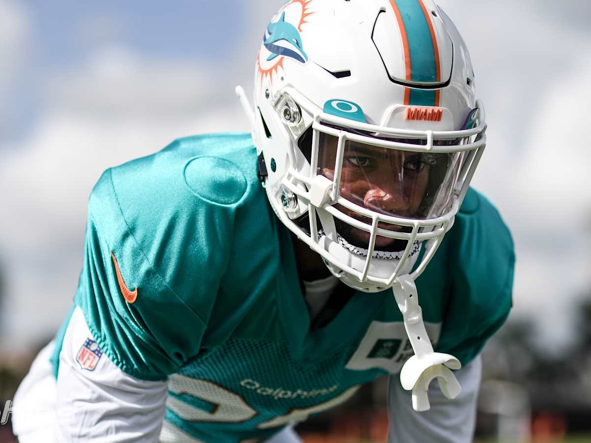 Miami Dolphins cornerback Xavien Howard absent at minicamp amid 'contract  situation', NFL News