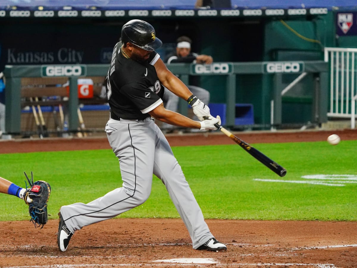 Chicago White Sox on X: MVP doing MVP things. José Abreu has been named  American League Player of the Week for May 24-30, his sixth career weekly  honor!  / X