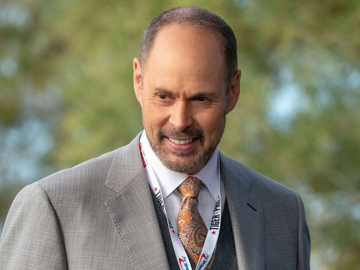 Ernie Johnson Shows Off Rap Knowledge On Inside The Nba Sports Illustrated