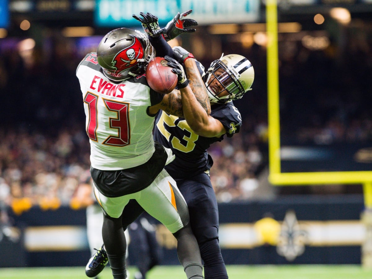 Tampa, Florida, USA. 30th Dec, 2018. Tampa Bay Buccaneers tight end Cameron  Brate (84) before the game between the Atlanta Falcons and the Tampa Bay  Buccaneers at Raymond James Stadium in Tampa