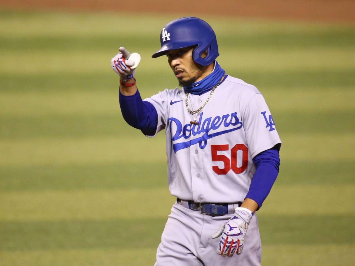 Dodgers could soon turn to a new shortstop: Mookie Betts – Orange County  Register