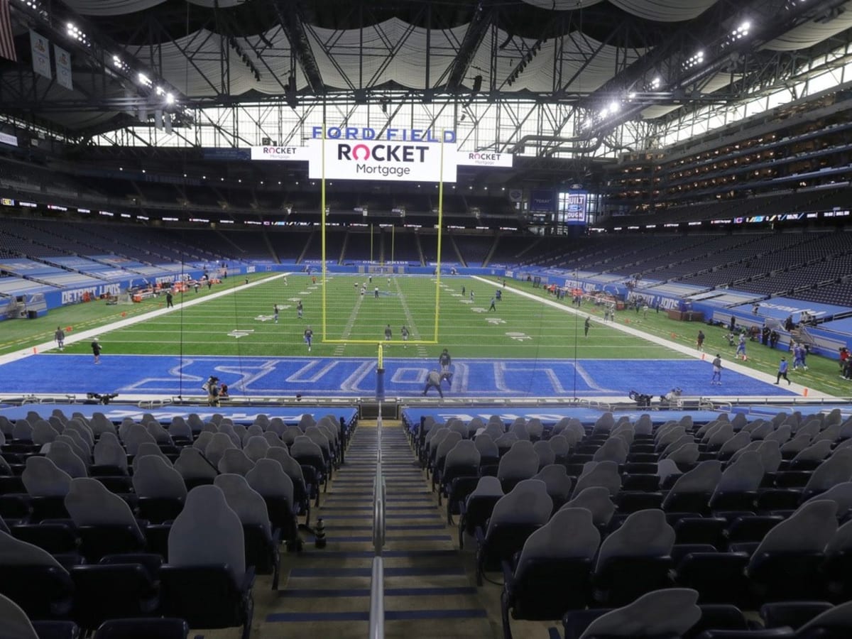 At my first game at Ford Field in 12 years, let's go Lions 