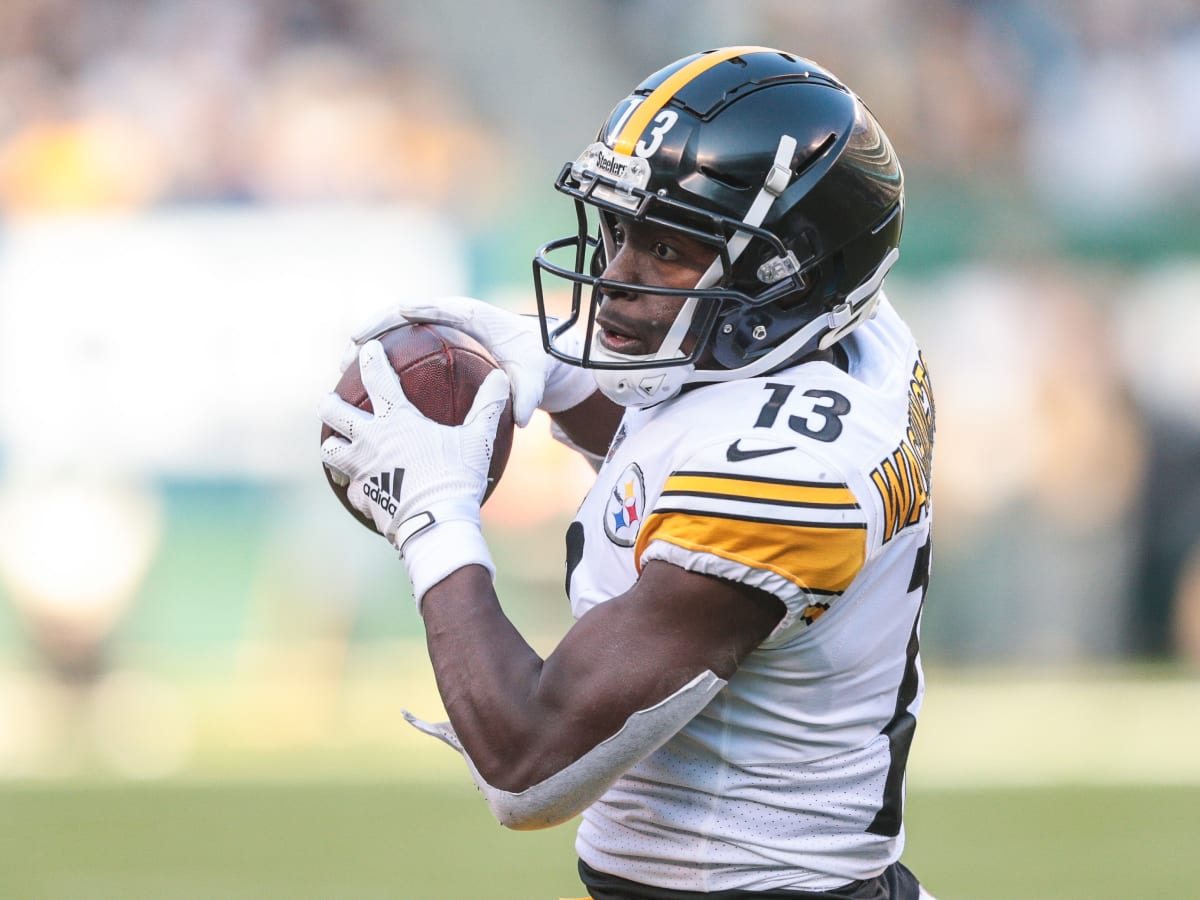 Stamford's Washington has six catches, TD in PIttsburgh Steelers win