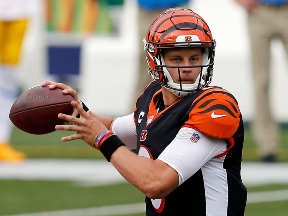 Cincinnati Bengals guard Jackson Carman (79) looks to make a block during  an NFL football game against the Cleveland Browns, Sunday, Jan. 9, 2022, in  Cleveland. (AP Photo/Kirk Irwin Stock Photo - Alamy