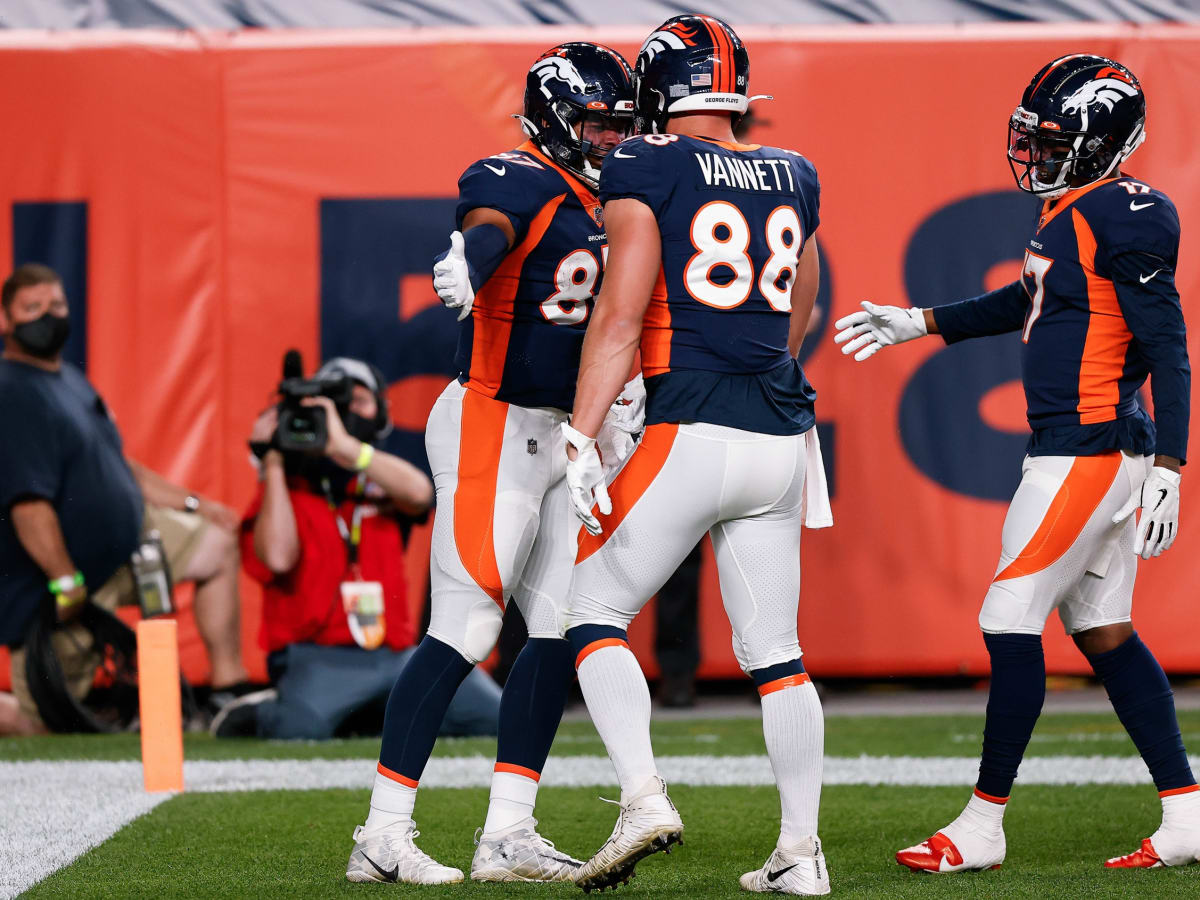 TE Noah Fant Carves Himself out a Slice of Denver Broncos History in Week 9  Performance - Sports Illustrated Mile High Huddle: Denver Broncos News,  Analysis and More