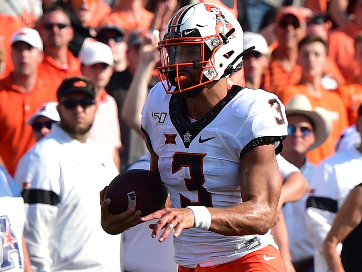 spencer sanders is a year older and a year more secure and mature sports illustrated oklahoma state cowboys news analysis and more