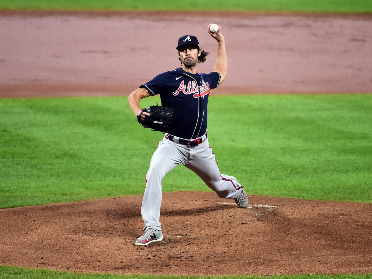 Braves' Cole Hamels Willing to Leave Family to Play Baseball in 2020