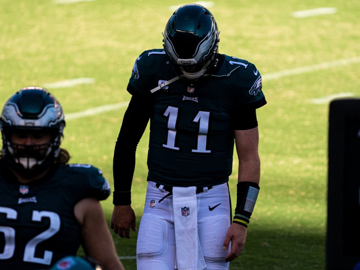 Carson Wentz 'Booed' By Digital Fans At Lincoln Financial Field During  Eagles' 37-19 Loss To Los Ang 