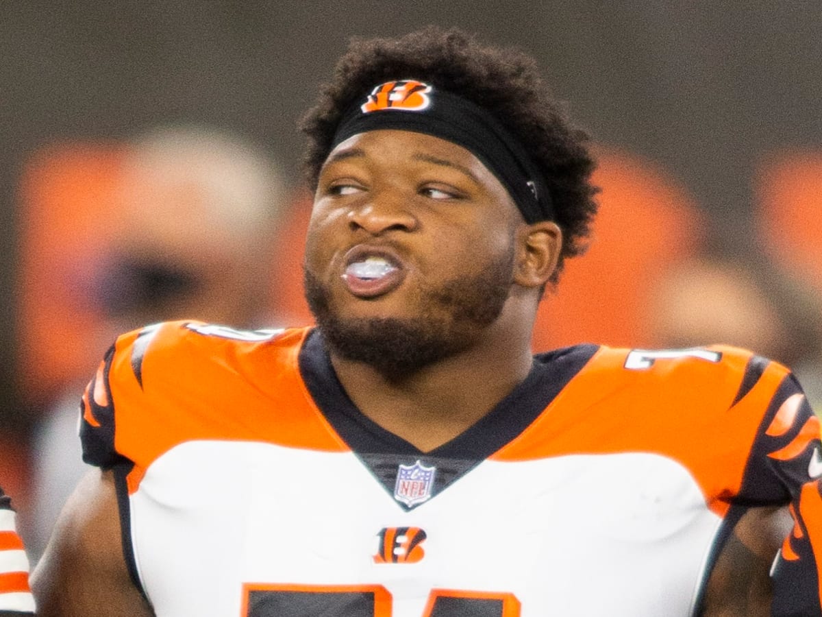 Cincinnati Bengals offensive tackle Fred Johnson (74) warms up