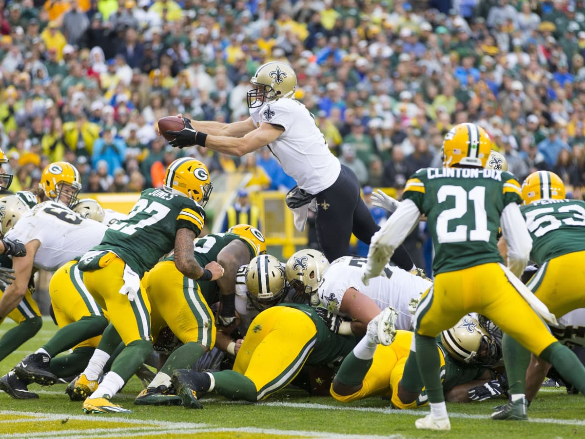 Green Bay Packers have to win the battle at the line of scrimmage to beat  2-0 New Orleans Saints 