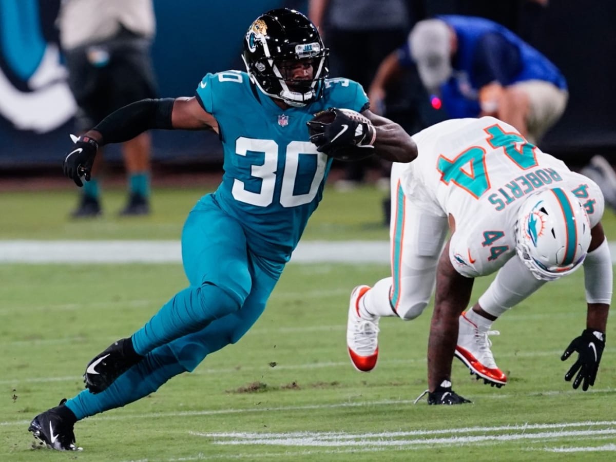 Jaguars: James Robinson is signing fan's old jerseys and it's so cool