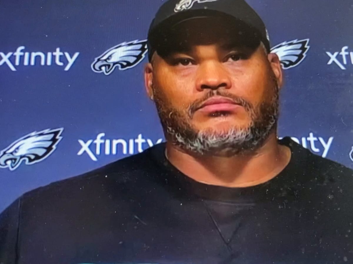 Eagles' Duce Staley, team's longest-tenured assistant coach, wants to leave