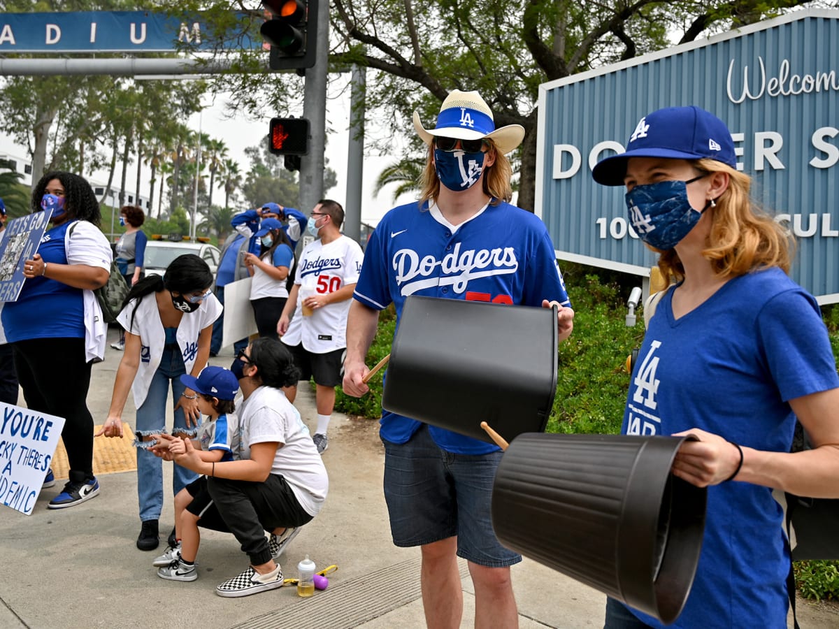 Mlb Playoffs Dodgers Fans Want Astros Out Of La Sports Illustrated
