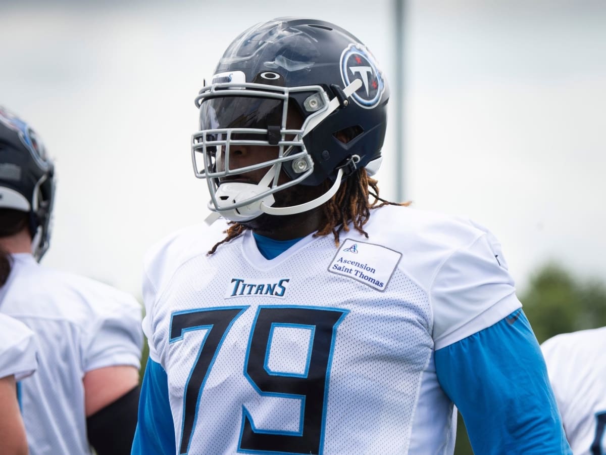 Miami Dolphins: Acquiring Titans' OT Isaiah Wilson is best for all involved