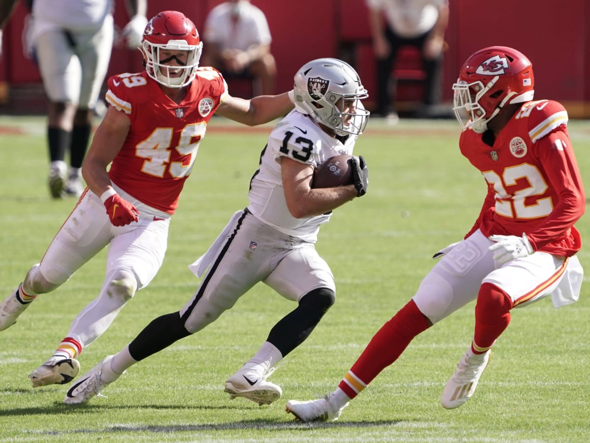 Quarterback Derek Carr and the Las Vegas Raiders Exploit the Chiefs'  Defense in 40-32 Loss - Sports Illustrated Kansas City Chiefs News,  Analysis and More