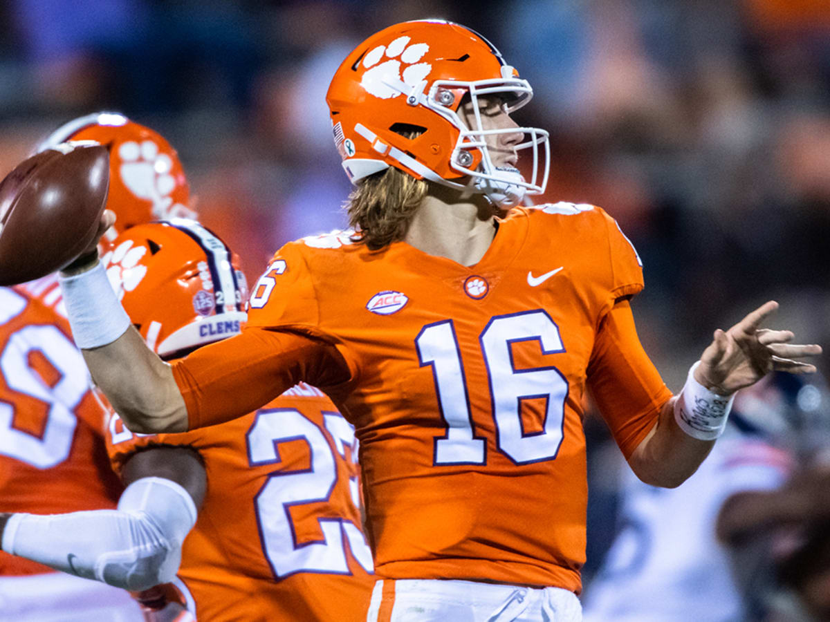 NFL World Reacts To Concerning Trevor Lawrence Update - The Spun: What's  Trending In The Sports World Today