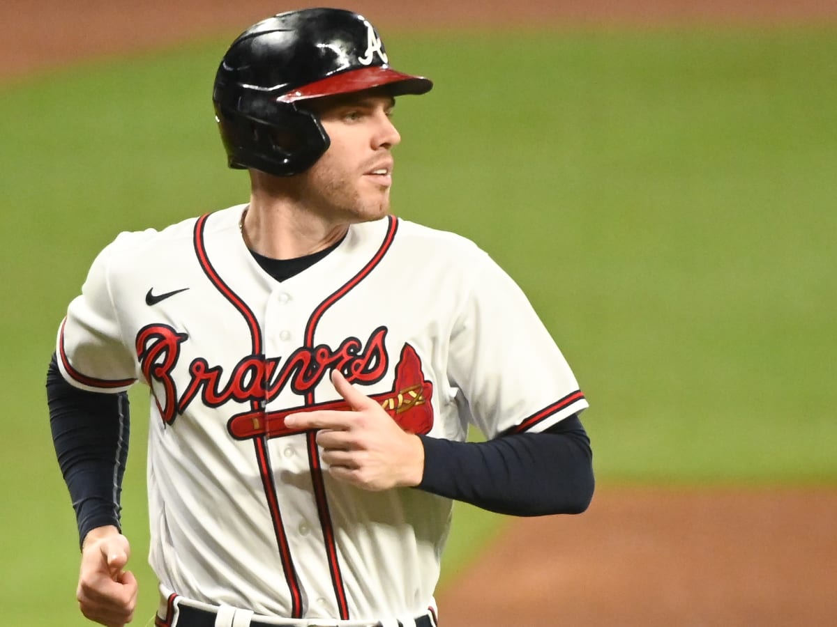 Congratulations to Freddie Freeman for being named Baseball Digest's 2020  MLB Player of the Year! #MVFree