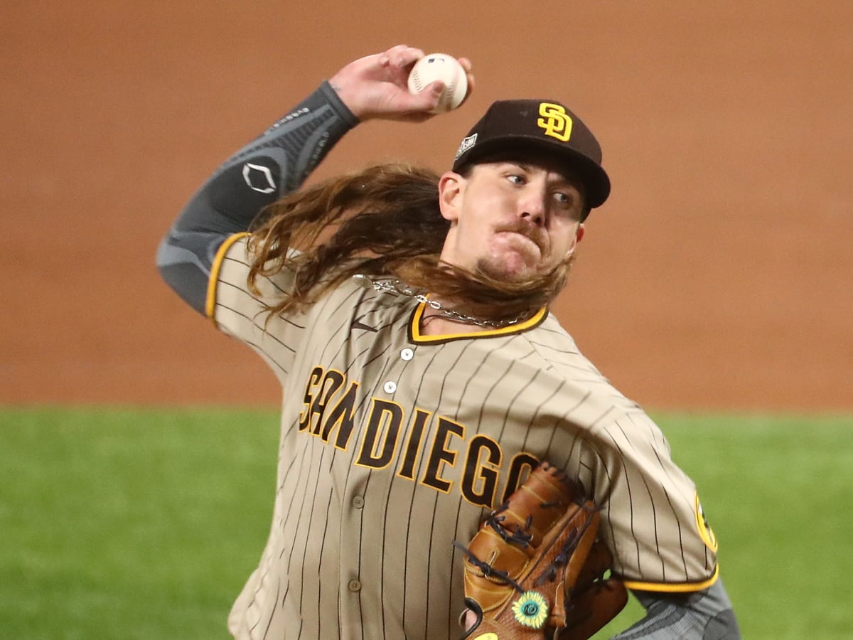 The Padres' Mike Clevinger Is Rocking New Ligaments & Fresh Pigtails On The  Mound