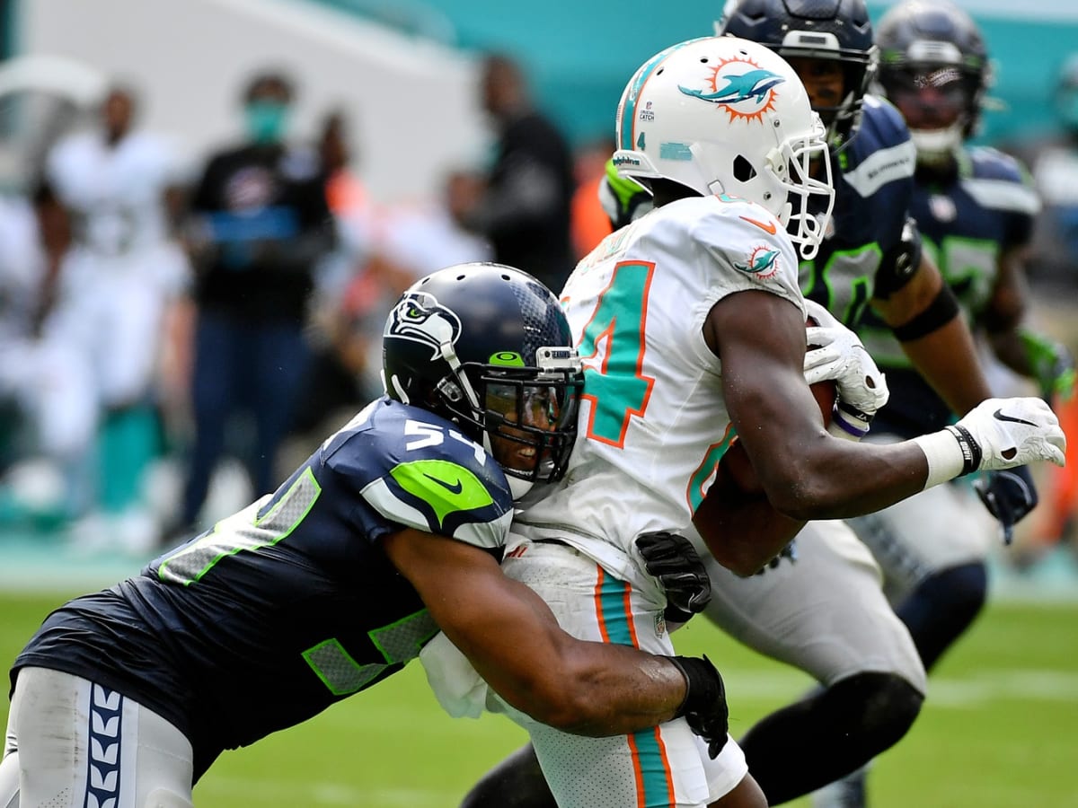 Why Eagles are bringing back ex-Dolphins RB Jordan Howard 