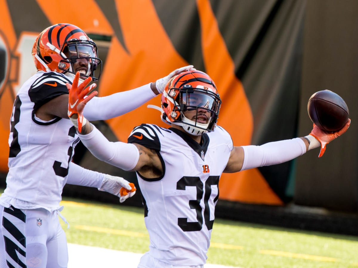 Cincinnati Bengals safety Jessie Bates Focused on Winning With Contract  Extension Talks Looming - Sports Illustrated Cincinnati Bengals News,  Analysis and More