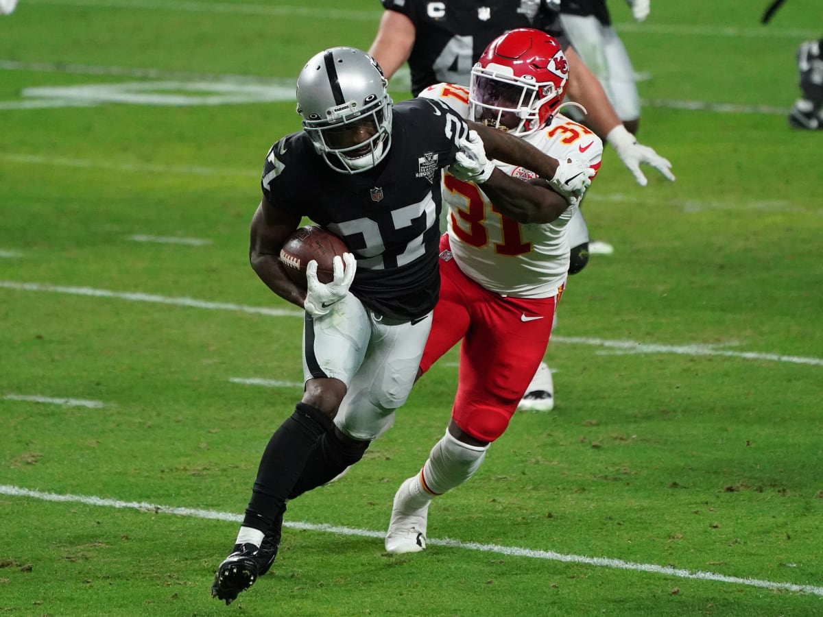 Trayvon Mullen Excels as Las Vegas Raiders Defense Isn't - Sports  Illustrated Las Vegas Raiders News, Analysis and More