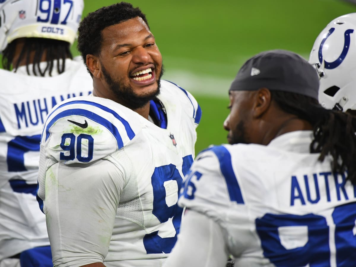 Indianapolis Colts: Bleacher Report suggests trading Grover Stewart