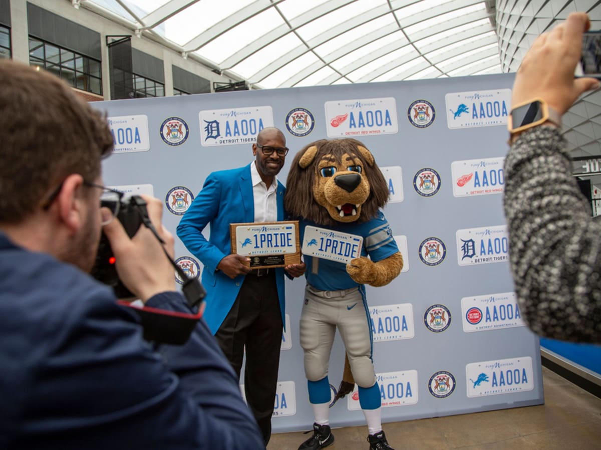 Detroit Lions great Herman Moore at Meijers LPGA… he's changed