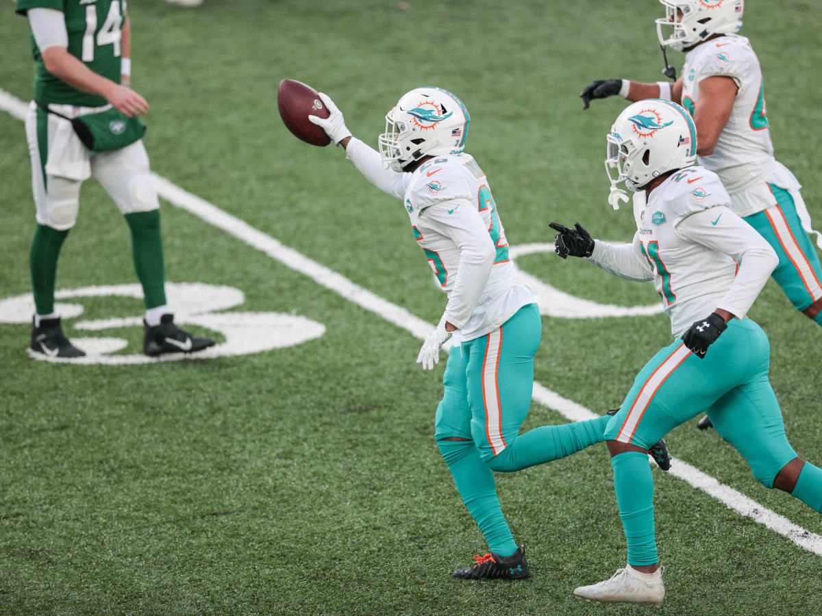 Wednesday Miami Dolphins Notebook: Pro Bowl Voting, Practice Squad Moves,  and More - Sports Illustrated Miami Dolphins News, Analysis and More