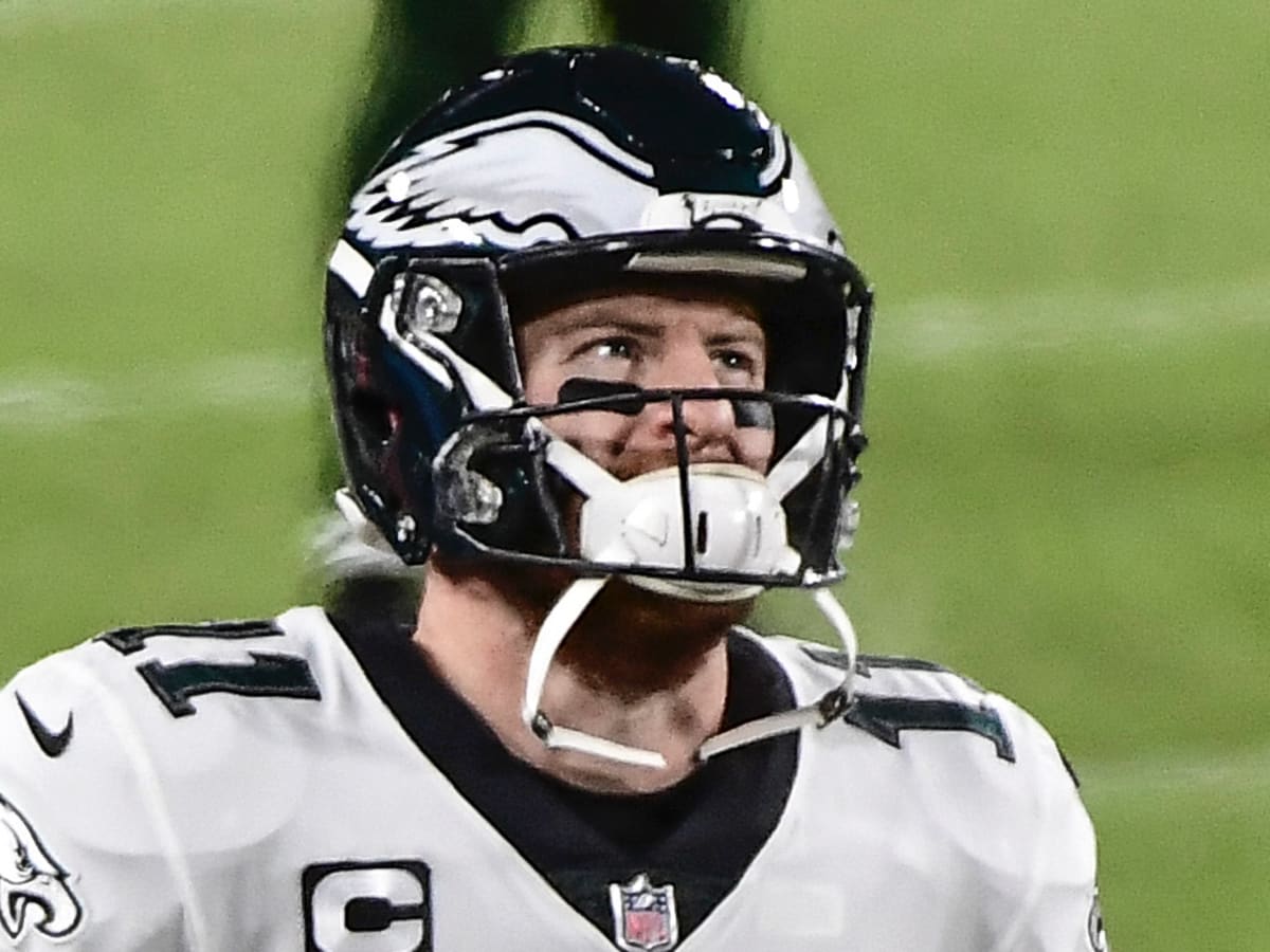 Nick Foles Remains Eagles Starter, Carson Wentz Not on Injured Reserve