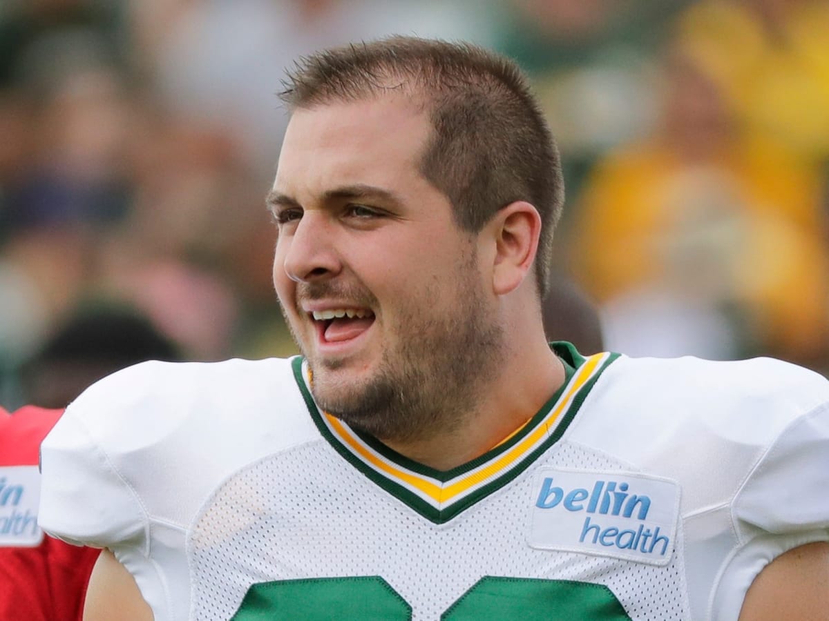 Corey Linsley named Packers' nominee for Walter Payton Man of the