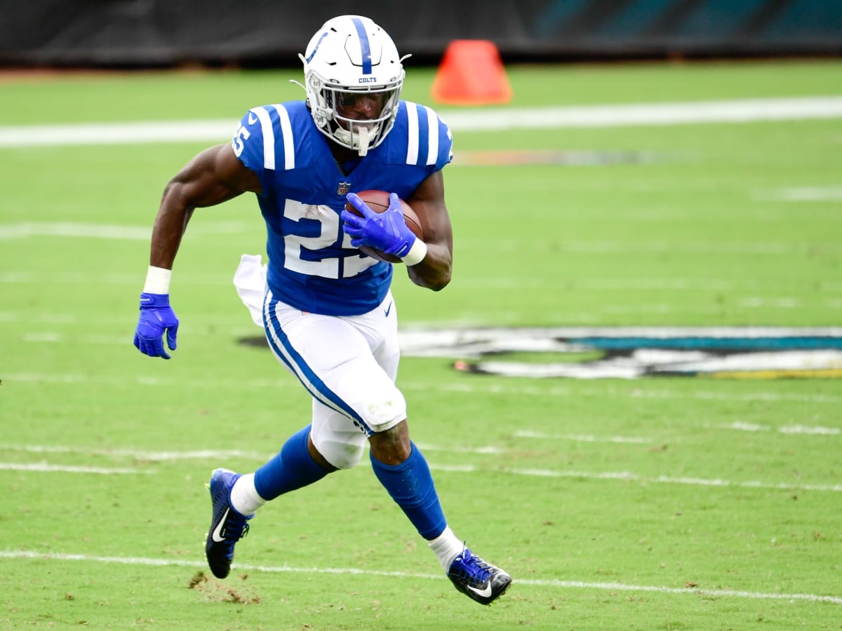 Breaking News: Colts re-signing running back Marlon Mack to a 1-year, $2  million deal - Stampede Blue