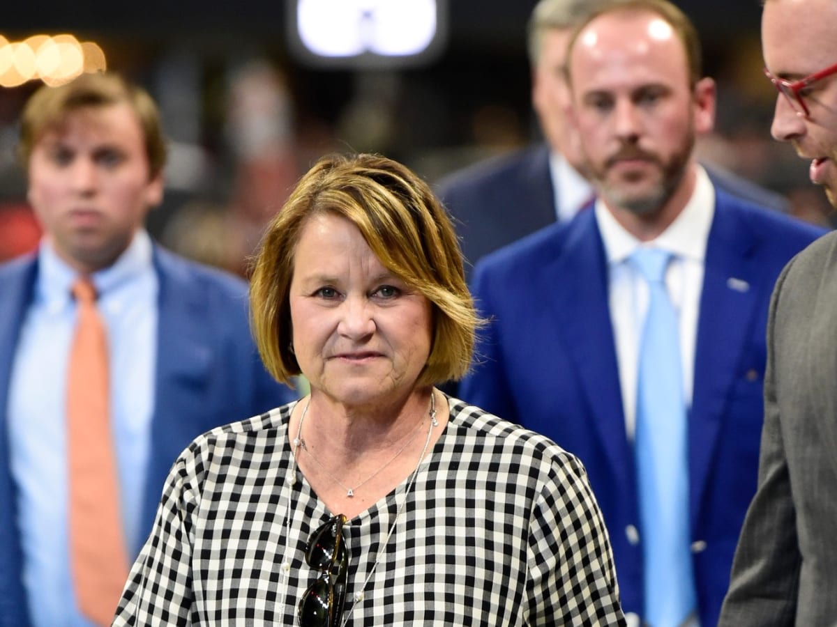 Adams Heirs to Remain Tennessee Titans Owners - Sports Illustrated Tennessee  Titans News, Analysis and More