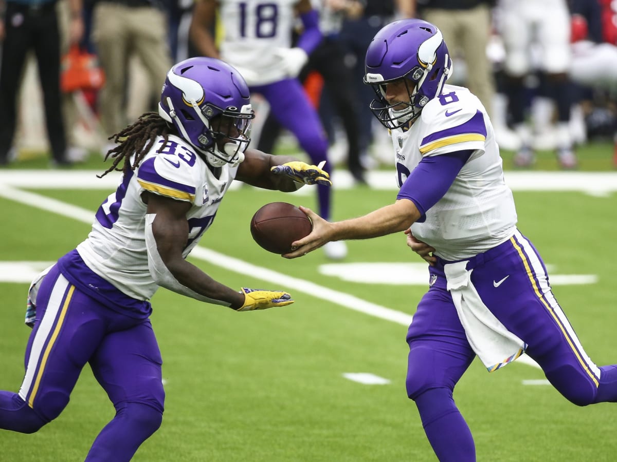 NFL Week 14 Picks: Vikings Unlikely Dogs; Can Tom Brady Do It Again?