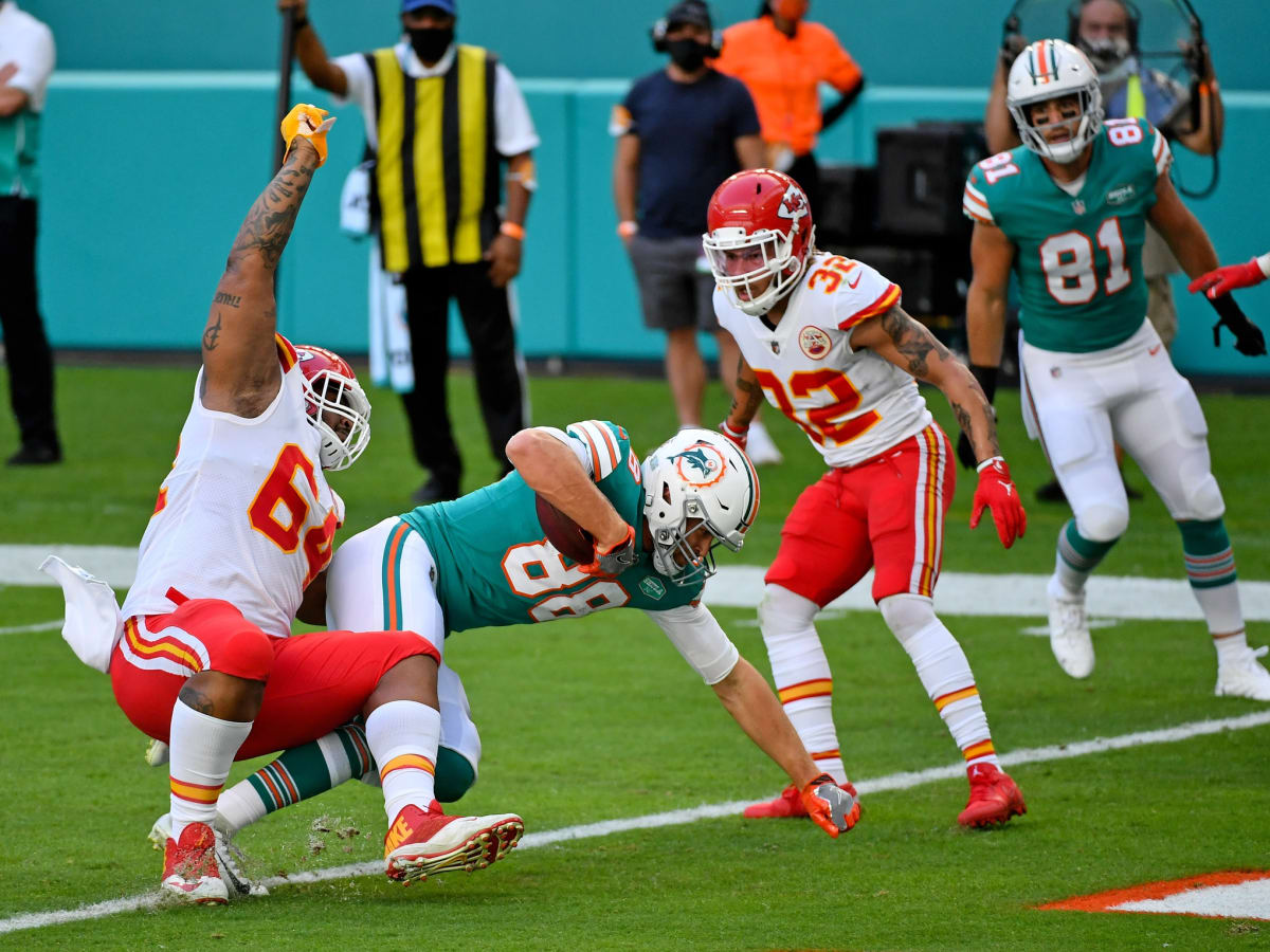 Xavien Howard's Pitch-Perfect Advice to Miami Dolphins' Christian