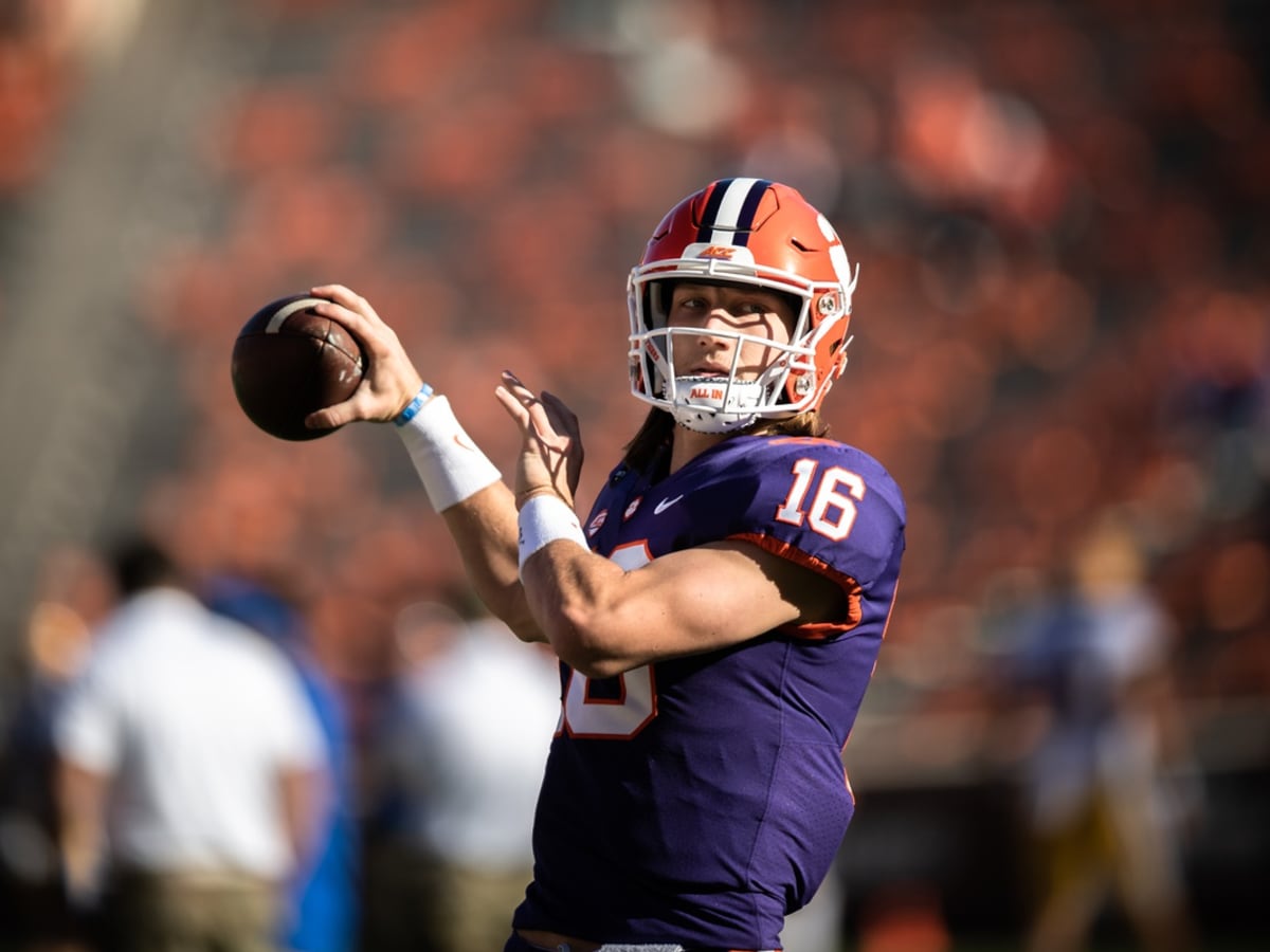 Jets get glimpse of their Trevor Lawrence possibilities