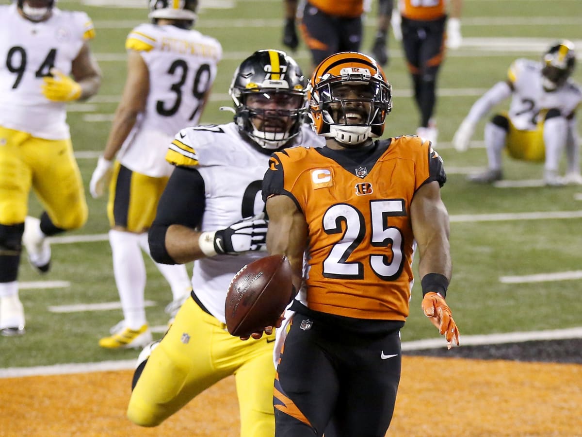 Former UNC Star Giovani Bernard Released by Cincinnati Bengals