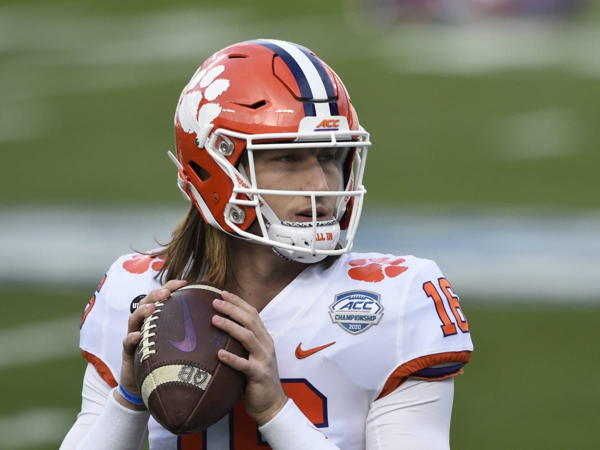 Former Clemson Star Trevor Lawrence Moves on From Meyer, Keeps Focus on  Turning Around Jaguars - Sports Illustrated Clemson Tigers News, Analysis  and More