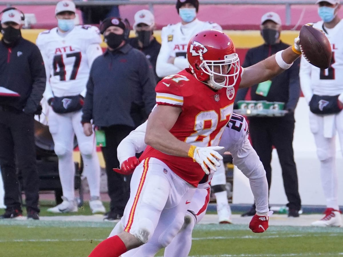 Chiefs-Chargers: Travis Kelce sets new record for tight ends