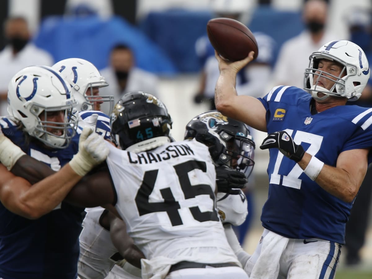 Colts warm up to face the Jacksonville Jaguars during NFL Week 17