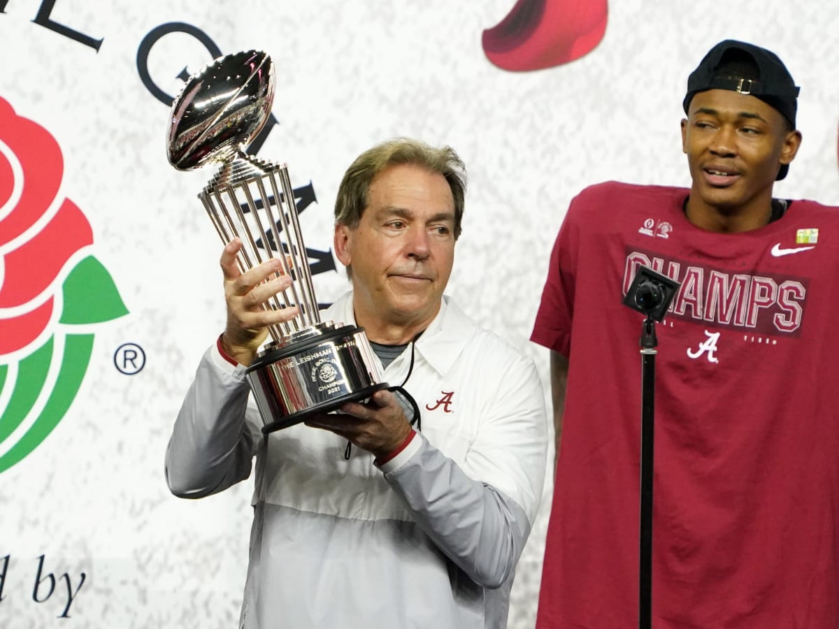 Alabama's 2021 College Football Playoff National Championship Game trophy  presentation