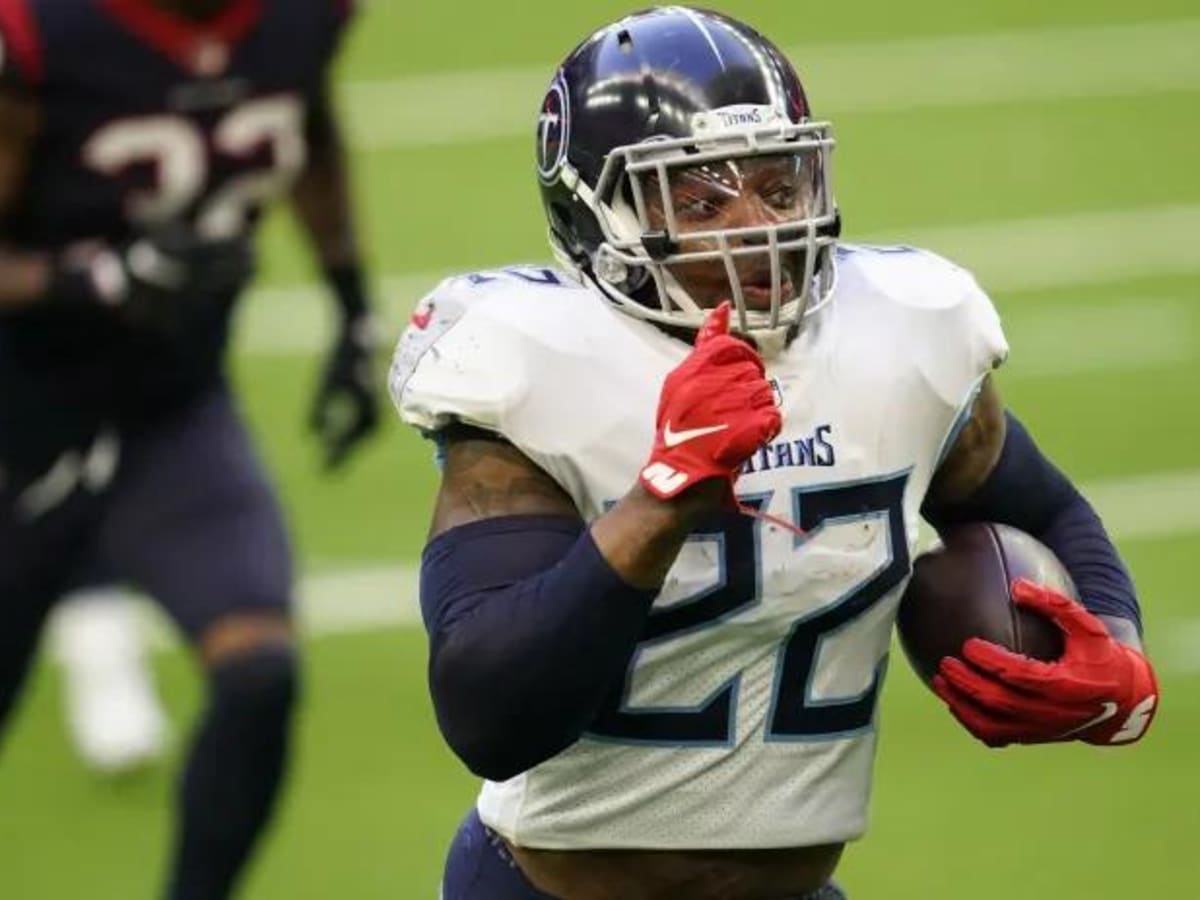 Titans RB Derrick Henry wins ASWA pro athlete of year honor, again