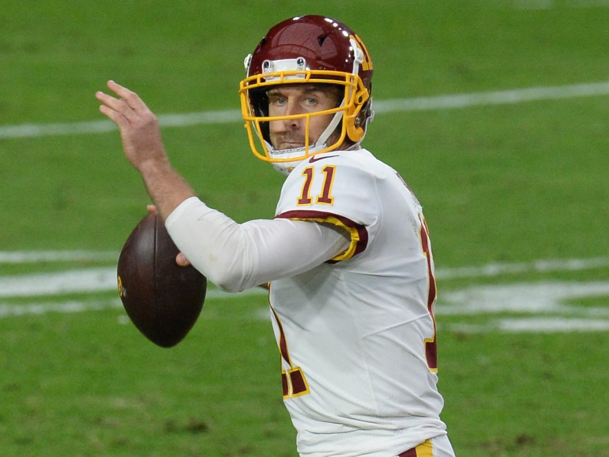 Alex Smith's leg brace made into makeshift Lombardi Trophy