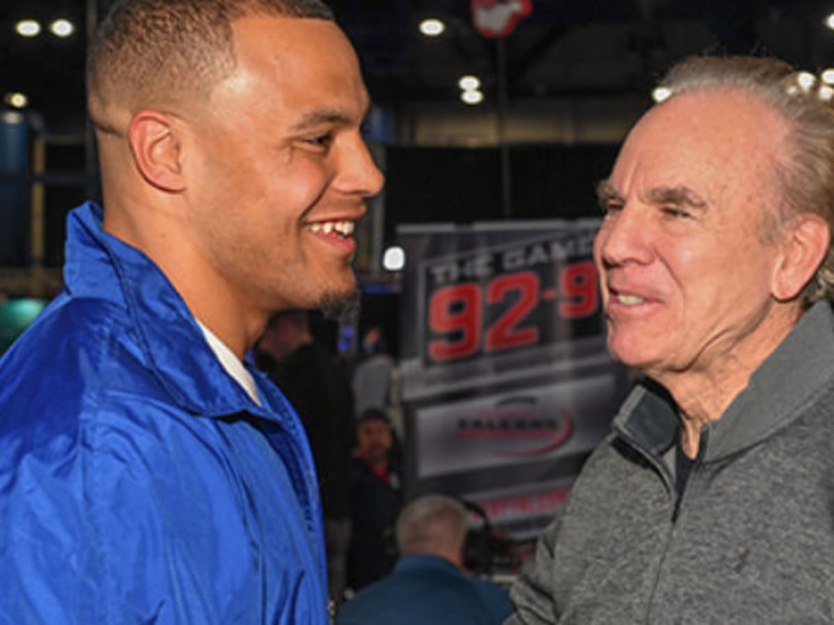 Dak prescott roger staubach qb hall of fame and ring of honor