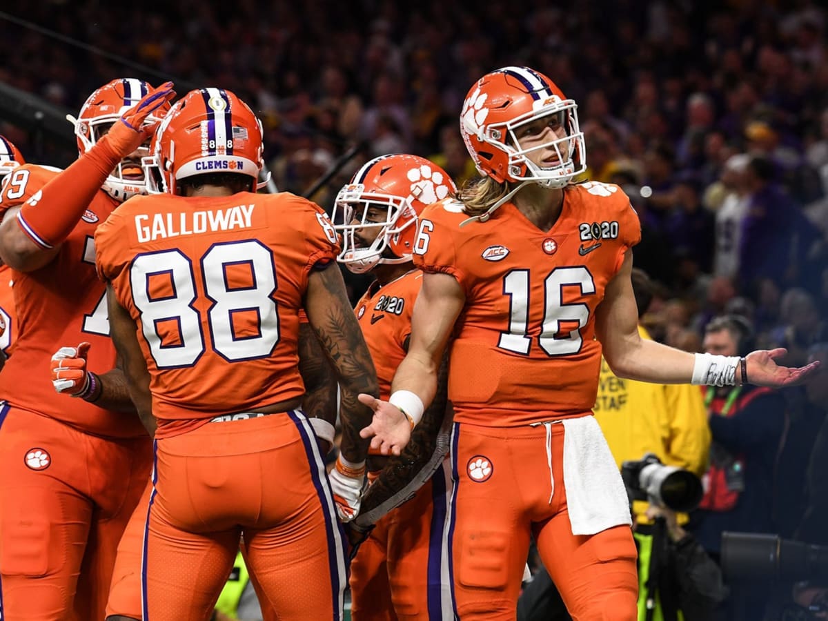 Clemson QB Trevor Lawrence says he doesn't feel pressure of expectations - Sports  Illustrated